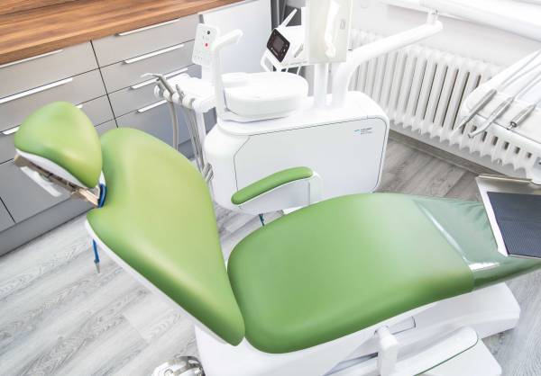 Křeslo pro pacienty dentální hygieny